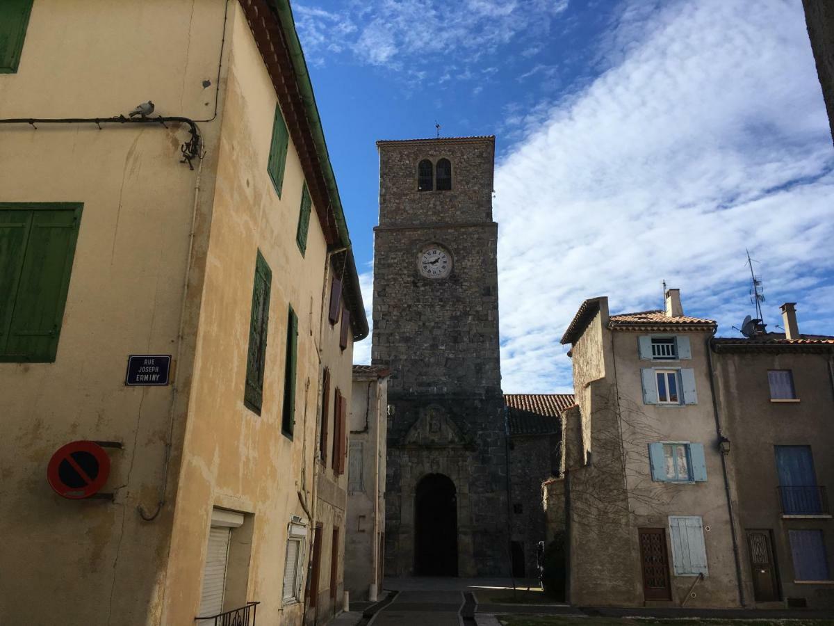 Villa Entre l'église et la place à Quillan Extérieur photo
