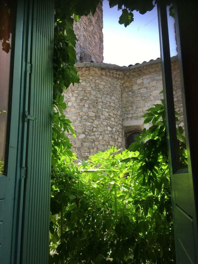 Villa Entre l'église et la place à Quillan Extérieur photo